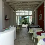 לינה וארוחת בוקר Loggia Dei Lezzi נוצ'י