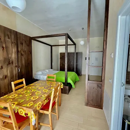 Loggia Dei Lezzi 3* Νότσι