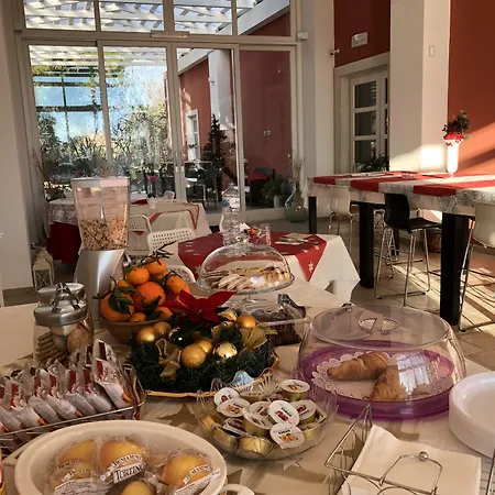 Loggia Dei Lezzi Bed and Breakfast