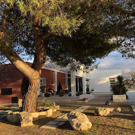 Loggia Dei Lezzi Noci