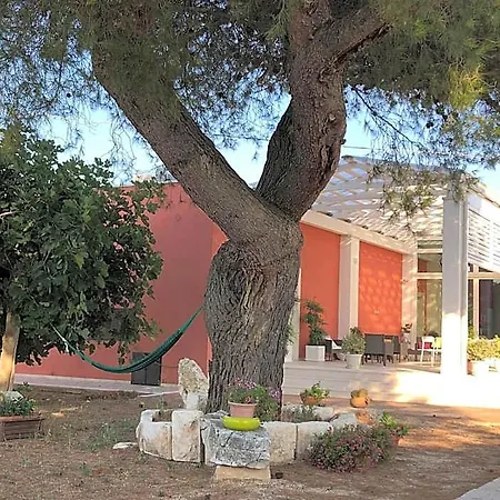 Loggia Dei Lezzi Bed and breakfast Noci