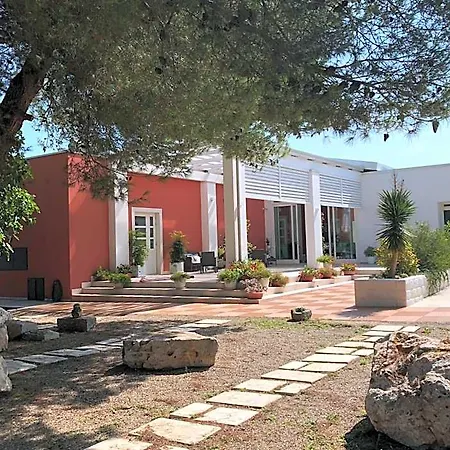 Loggia Dei Lezzi Bed and breakfast Noci
