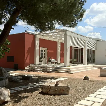 Loggia Dei Lezzi 3* Noci