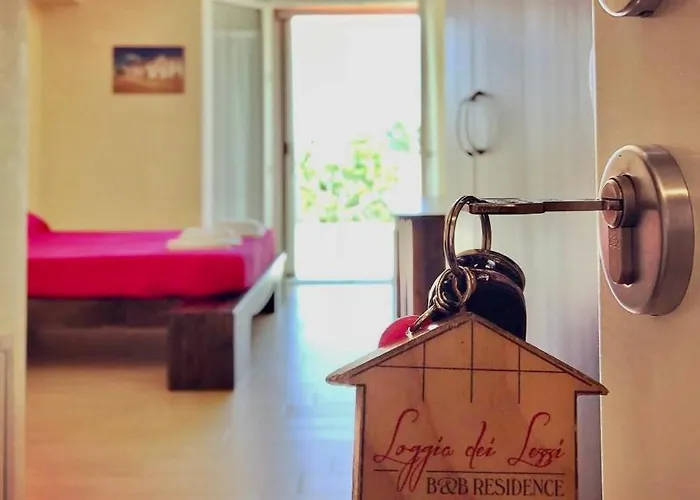 לינה וארוחת בוקר Loggia Dei Lezzi נוצ'י