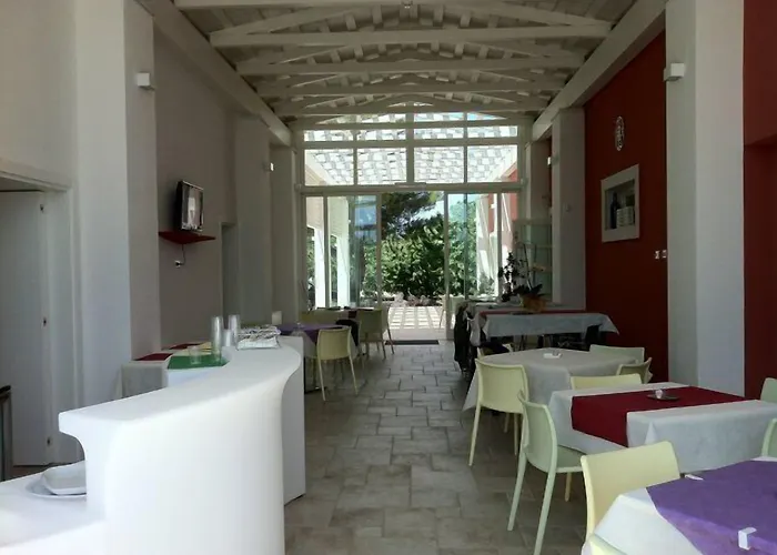 לינה וארוחת בוקר Loggia Dei Lezzi נוצ'י