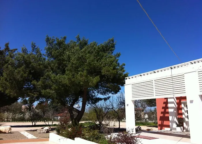 Loggia Dei Lezzi לינה וארוחת בוקר