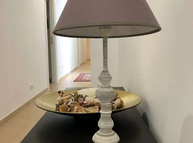 Loggia Dei Lezzi 3* נוצ'י