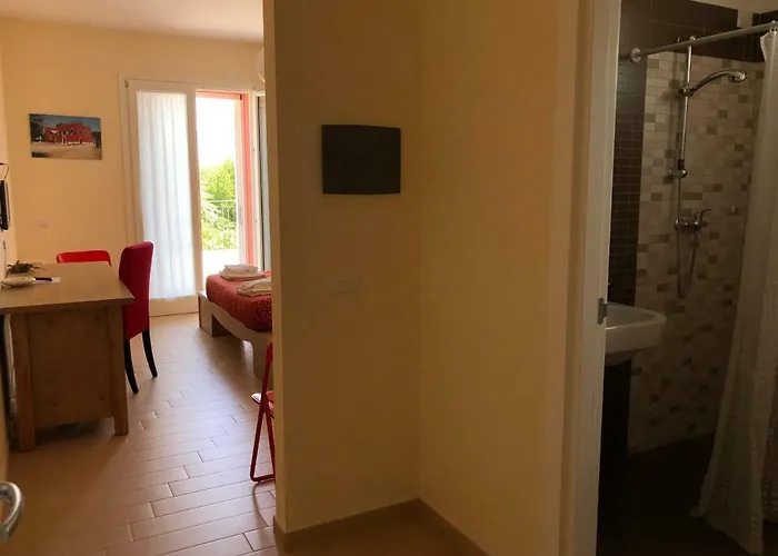 לינה וארוחת בוקר Loggia Dei Lezzi 3*